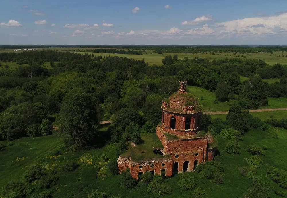 Церковь Корсунской иконы Божией Матери (Семьянь)
