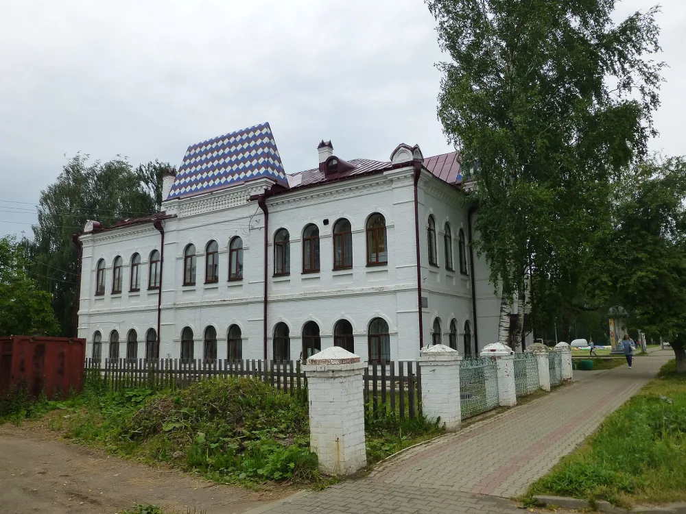 Окружной суд