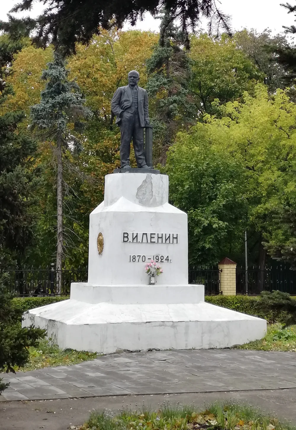 Памятник В.И. Ленину