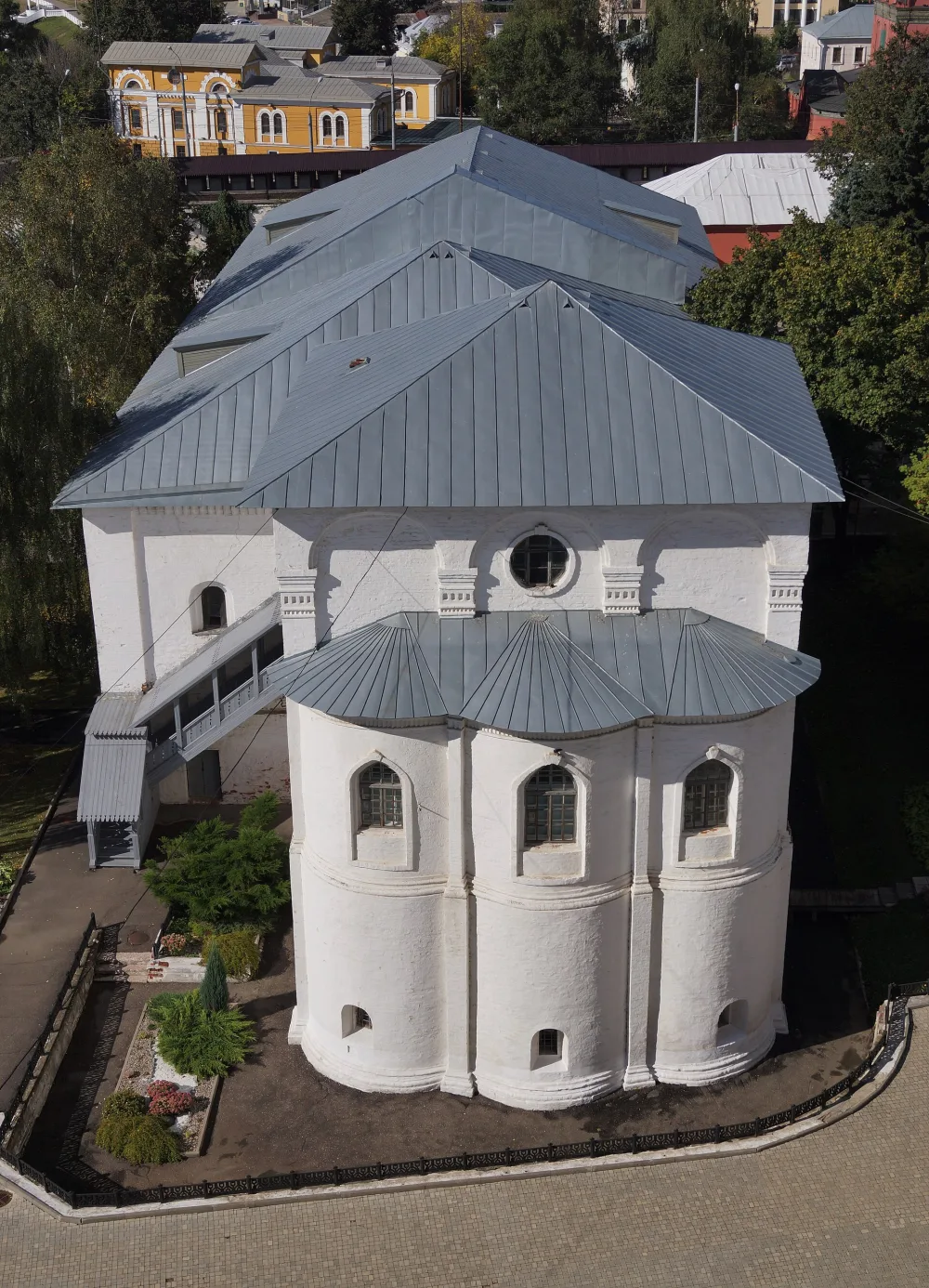 Трапезная с церковью Рождества Христова и настоятельскими палатами