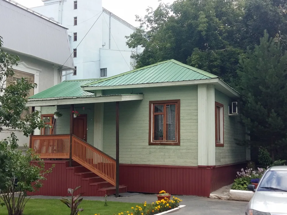 Флигель