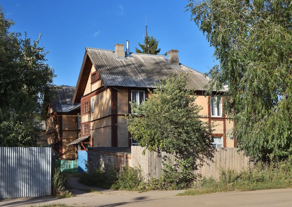 Жилой дом на 8 квартир
