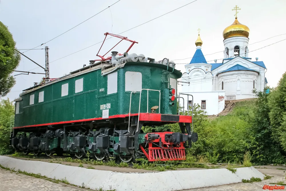 Электровоз ВЛ19-61