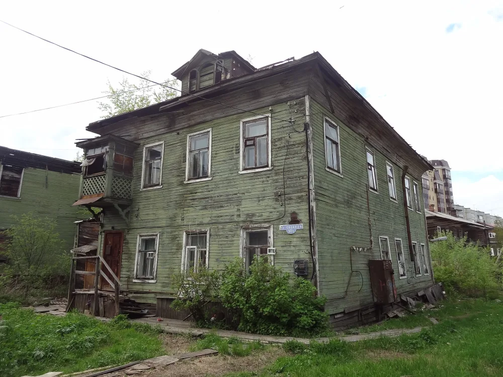 Флигель