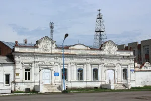 Здание одной из первых библиотек области (бывший магазин купцов Афониных)