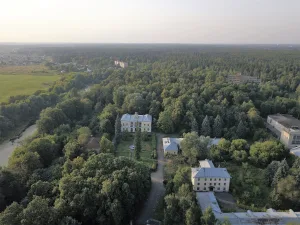Парк с прудами