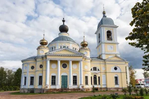 Успенский собор с колокольней