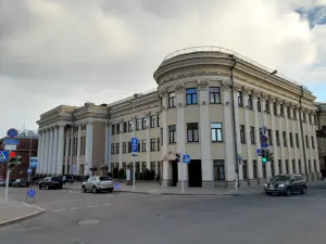 Здание Республиканского Дворца пионеров и школьников