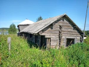 Торговая лавка у ворот колодозерского погоста (Погост)