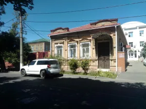 Жилой доходный дом торговца бакалеей М.Н. Позднякова