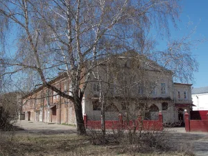 Двухэтажный корпус