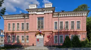Общественное здание (Кирова, 2)