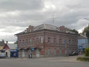 Жилой дом и торговая лавка купца