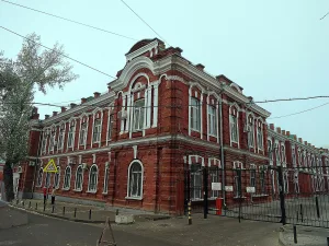 Административный корпус Ростовского (Варшавского) университета