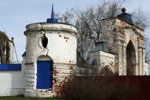 Ограда с воротами