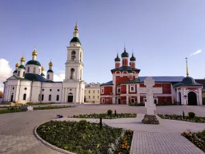 Богоявленский монастырь