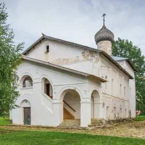 Церковь Сретения Господня с трапезной