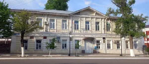 Здание уездной земской управы