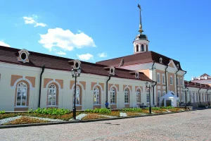 Главный (Восточный) корпус