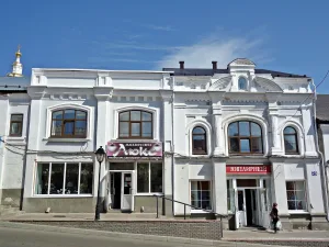 Лавка Муравина с гостиницей