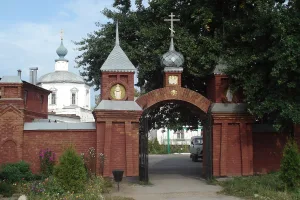 Стены (ограда монастыря)