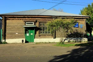 Училище земское