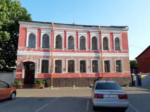Дом в Комиссариатском переулке, 4