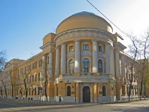 Главный корпус Московского педагогического государственного университета