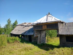 Торговая лавка у ворот колодозерского погоста (Погост)