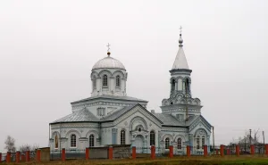 Спасская церковь с интерьером