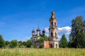 Церковь Благовещения (Улошпань)