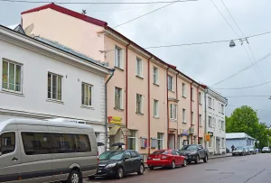 Здание общественное и жилое