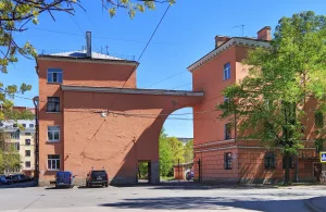 Тракторная улица 11