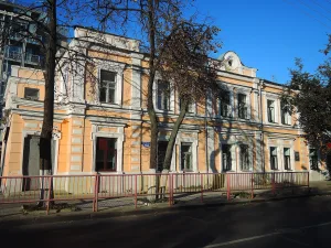 Флигель
