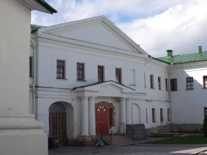Надвратная церковь Андрея Первозванного