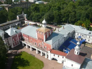 Корпус Симоновский с церковью Рождества Христова