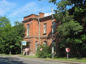 Здание штаба Кронштадтской крепости