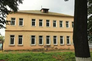 Здание для классов и квартир служащих Коломенской низшей ремесленной школы имени братьев Шаниных