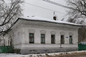 Дом Дубова