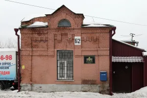 Сторожка левая