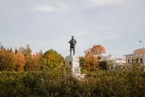 Памятник М.В. Фрунзе