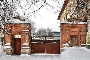 Ограда с воротами