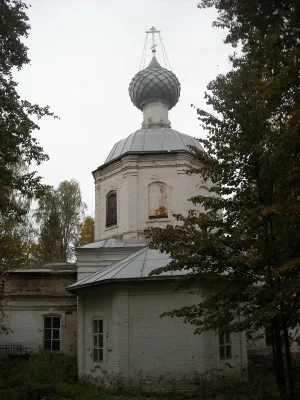 Церковь Троицы с колокольней