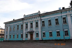 Дворец наместника (Здание надворного суда)