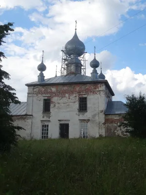 Успенская церковь с живописью