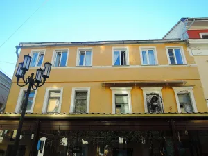 Флигель