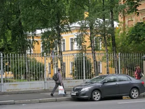 Ограда сада Академии