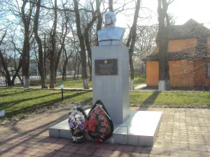 Могила И. М. Ладушкина
