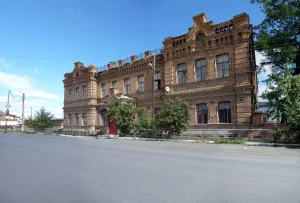 Здание мужской гимназии