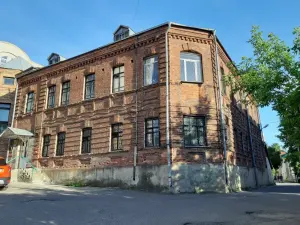 Дом в Комиссариатском переулке, 10